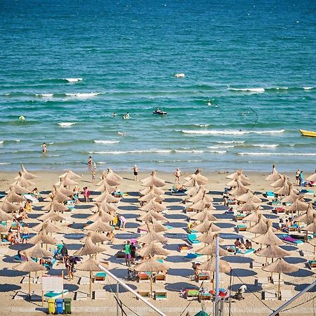 Orange Summer Apartment Spa Pools Beach Resort Mamaia Exterior foto