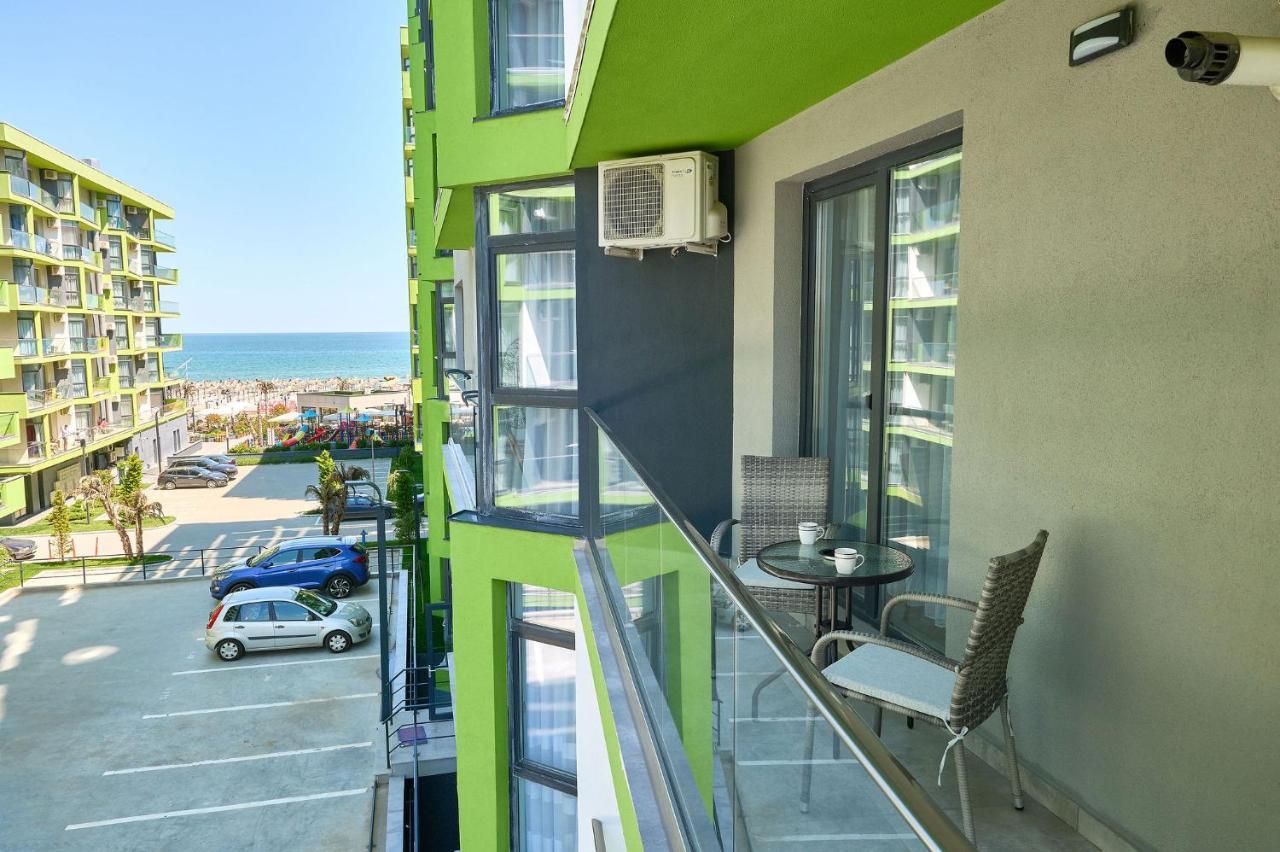 Orange Summer Apartment Spa Pools Beach Resort Mamaia Exterior foto