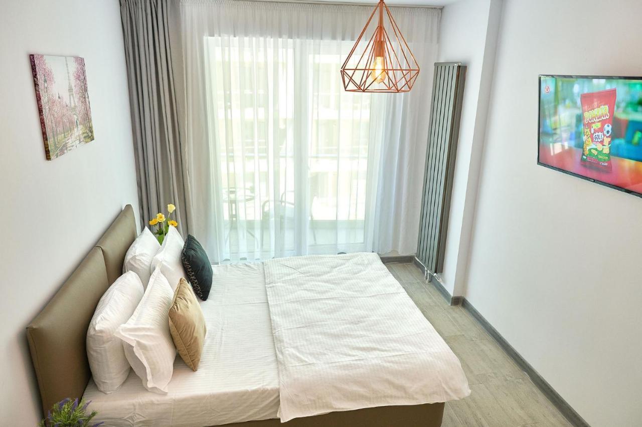 Orange Summer Apartment Spa Pools Beach Resort Mamaia Exterior foto