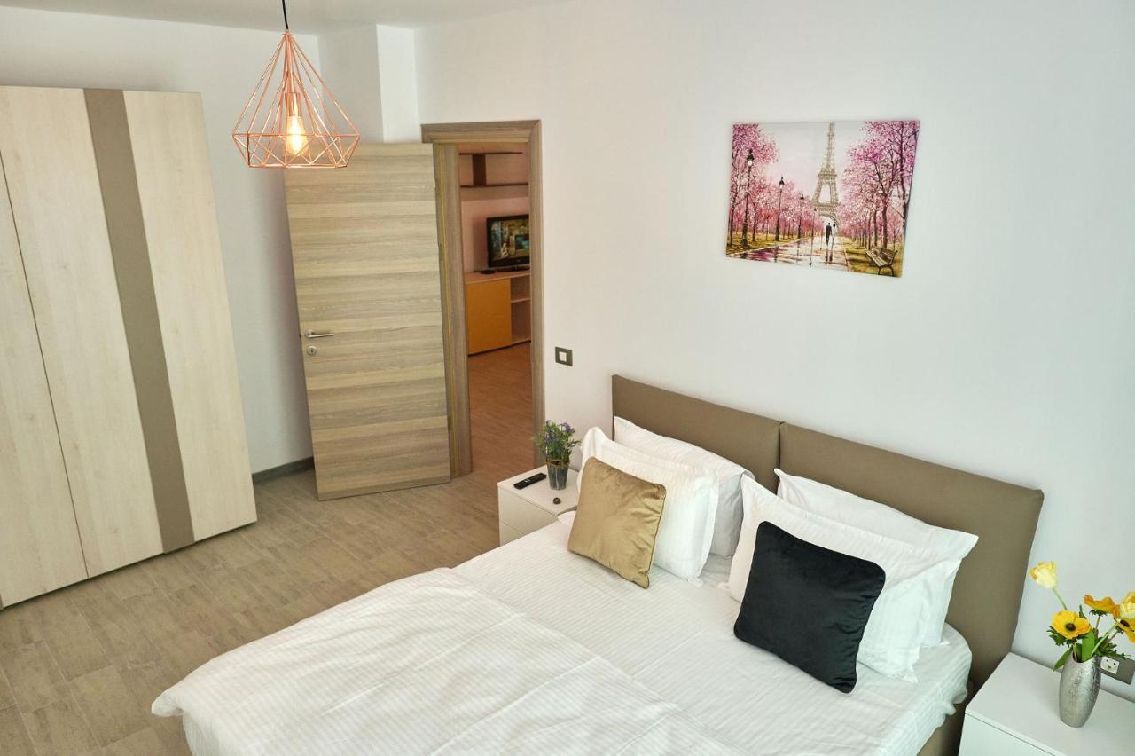 Orange Summer Apartment Spa Pools Beach Resort Mamaia Exterior foto